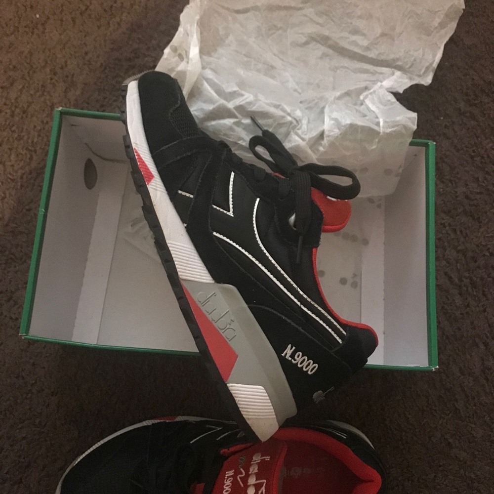Diadora N.9000